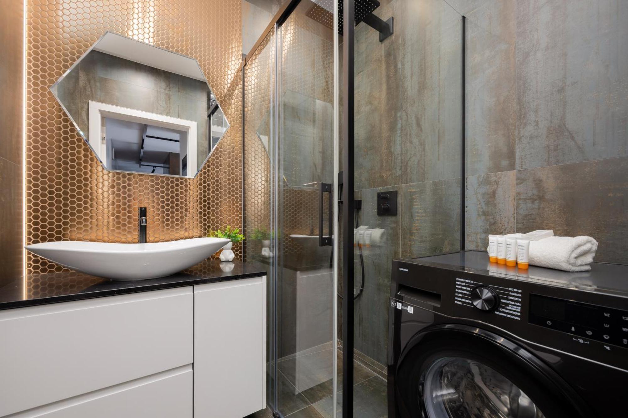 Cozy With Parking In The 19th District By Renters Butas